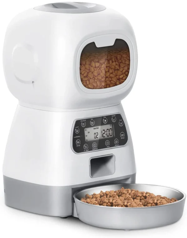 Distributeur de croquettes connecté pour chien